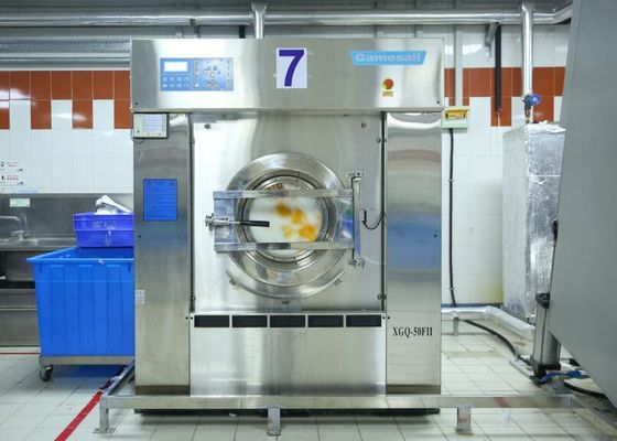 Μεγάλη μηχανή πλυντηρίων μεγέθους βιομηχανική, νερό που σώζει τον εμπορικό εξοπλισμό πλυντηρίων
